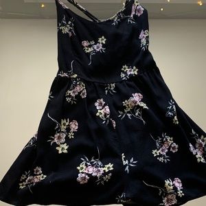 GARAGE FLORAL BLACK ROMPER
